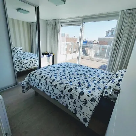 Lägenhet Penthouse Met Groot Terras